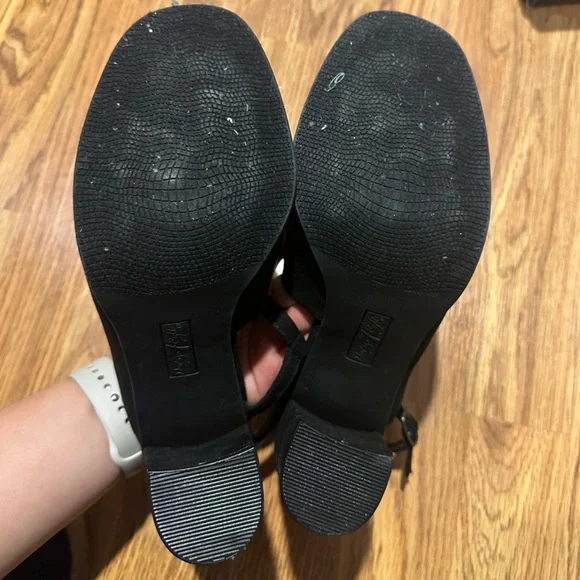 Suede Heels - Picture 4 of 4